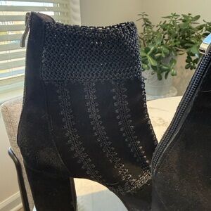 Women's Black Suede Block Heel Ankle Boots
